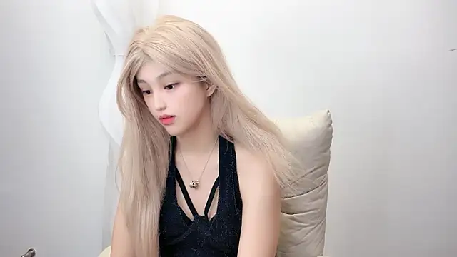 jiangjiang2005 online show from June 2026 04:46:01 PM