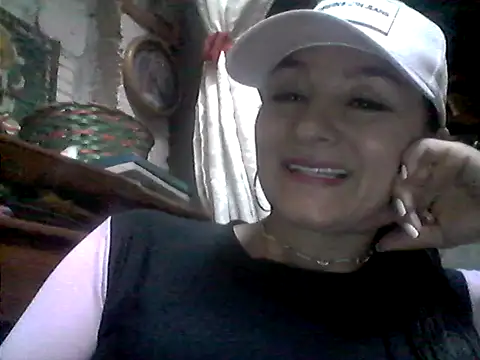 Snapshot of Anlly_garcia002 chatting on May 2026 09:42:01 PM Anlly garcia002 online show from May 2026 09:42:01 PM