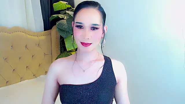 Snapshot of LexiLoreOnTop chatting on May 2026 06:09:01 PM LexiLoreOnTop online show from May 2026 06:09:01 PM