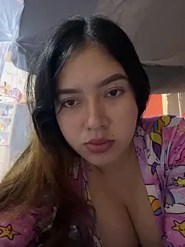 LuxuryCoupleX online show from May 2026 03:23:01 AM