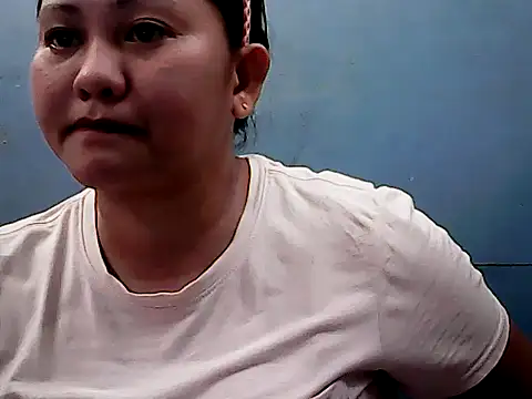 Snapshot of Irisshinn chatting on July 2026 05:45:01 AM Irisshinn online show from July 2026 05:45:01 AM