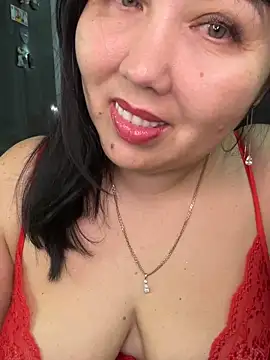 Snapshot of Love__beby chatting on June 2026 06:47:01 PM Love beby online show from June 2026 06:47:01 PM