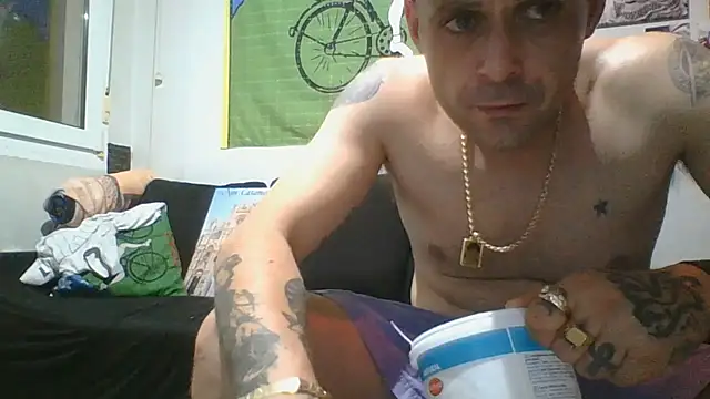 Snapshot of Dileilei chatting on May 2026 12:52:01 AM Dileilei online show from May 2026 12:52:01 AM