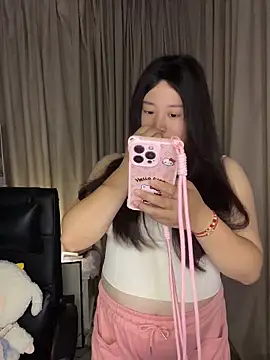 Snapshot of Luckysisi-s chatting on May 2026 11:28:02 AM Luckysisi-s online show from May 2026 11:28:02 AM