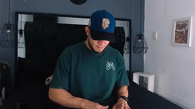 Snapshot of Maximiliano_Stronge chatting on June 2026 01:28:02 AM Maximiliano Stronge online show from June 2026 01:28:02 AM