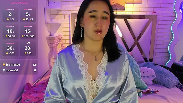 Lua bloom  online show from June 2026 10:26:01 AM