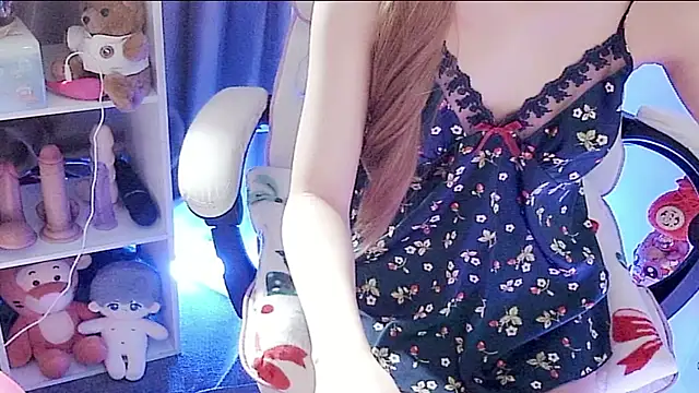 Snapshot of Jenny-Cake chatting on July 2026 05:34:01 AM Jenny-Cake online show from July 2026 05:34:01 AM