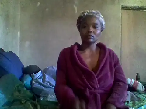 Snapshot of mommysmiley1234 chatting on June 2026 01:06:02 PM mommysmiley1234 online show from June 2026 01:06:02 PM
