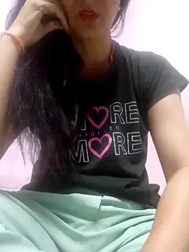 Snapshot of Bhavyaa-Sharma chatting on June 2026 03:03:03 PM Bhavyaa-Sharma online show from June 2026 03:03:03 PM