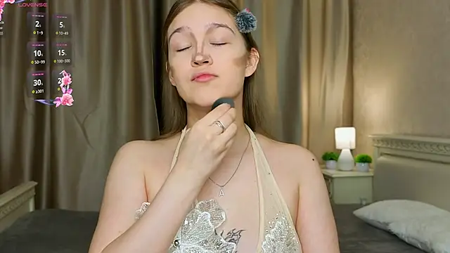 Snapshot of PlayfulMelly chatting on June 2026 06:23:01 PM PlayfulMelly online show from June 2026 06:23:01 PM