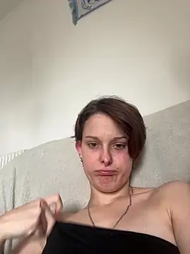 Quenn667 online show from June 2026 02:11:01 PM