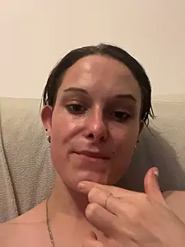 Quenn667 online show from June 2026 09:13:02 PM
