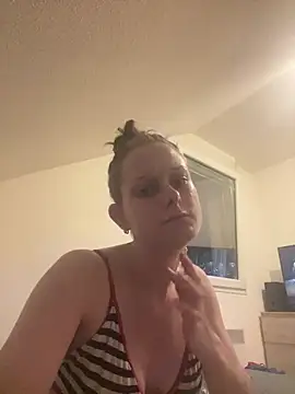 Quenn667 online show from June 2026 09:25:01 PM