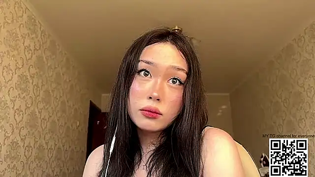 Snapshot of LilowNax chatting on June 2026 02:10:02 PM LilowNax online show from June 2026 02:10:02 PM