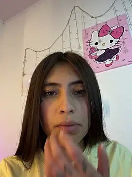 Snapshot of -Macarron- chatting on July 2026 05:43:02 AM -Macarron- online show from July 2026 05:43:02 AM