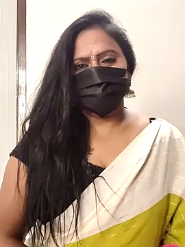 Snapshot of Meera_mia chatting on June 2026 09:14:01 AM Meera mia online show from June 2026 09:14:01 AM