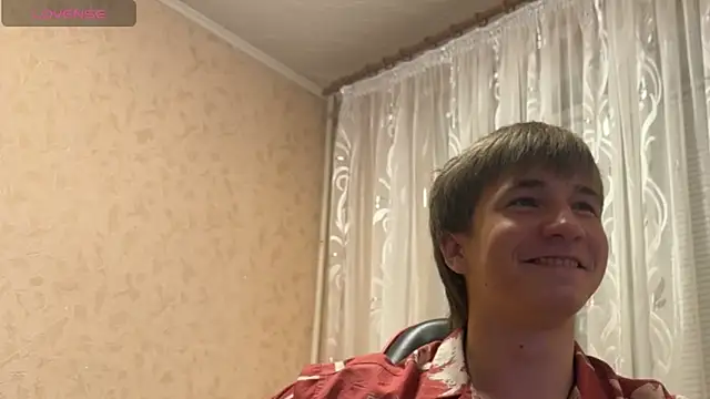 Snapshot of Goolden_Flaash chatting on May 2026 07:42:02 PM Goolden Flaash online show from May 2026 07:42:02 PM