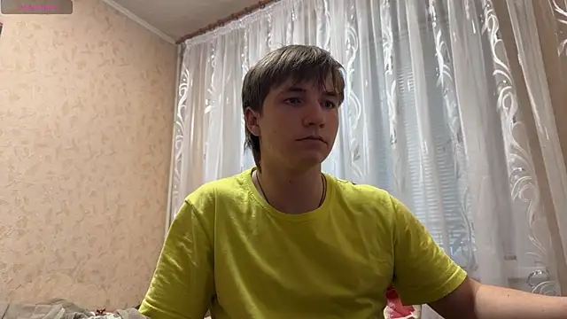Snapshot of Goolden_Flaash chatting on May 2026 04:36:02 PM Goolden Flaash online show from May 2026 04:36:02 PM