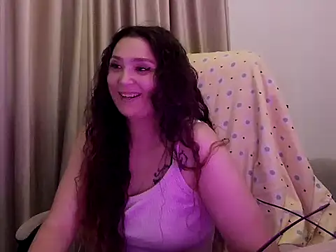 Snapshot of Lola_Creolla chatting on May 2026 02:57:02 PM Lola Creolla online show from May 2026 02:57:02 PM