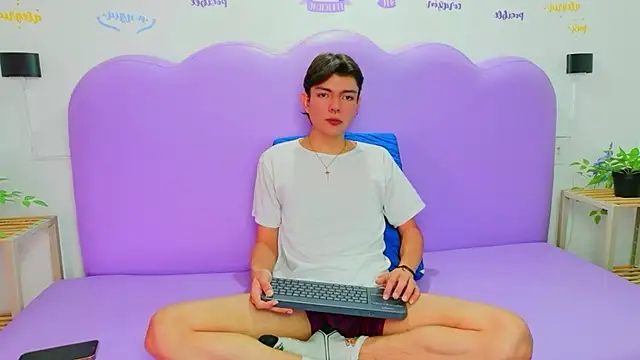 Snapshot of Liamdelrey chatting on July 2026 03:24:02 AM Liamdelrey online show from July 2026 03:24:02 AM