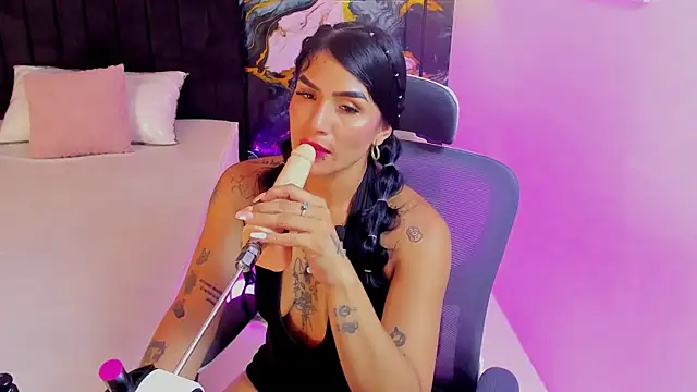 Alanna Wild online show from June 2026 05:27:01 PM