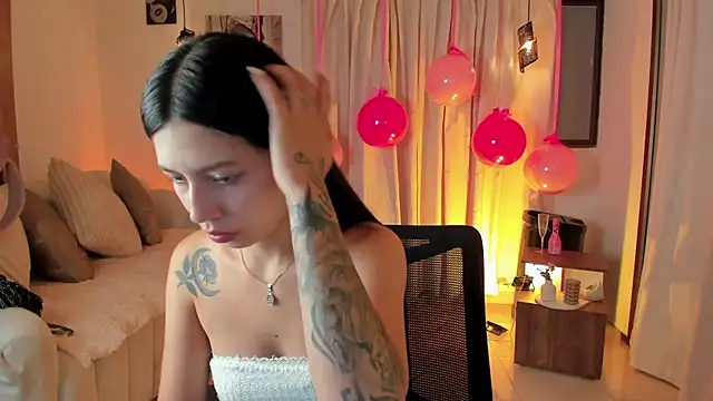 Snapshot of Dream_saray chatting on July 2026 01:47:01 PM Dream saray online show from July 2026 01:47:01 PM
