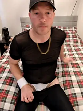 Straight GuyUK online show from July 2026 11:50:01 AM