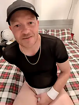 Straight GuyUK online show from July 2026 06:34:02 PM
