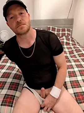 Straight GuyUK online show from July 2026 07:05:01 PM