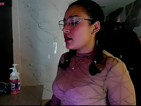 Snapshot of Taylor_tf chatting on June 2026 09:05:02 PM Taylor tf online show from June 2026 09:05:02 PM