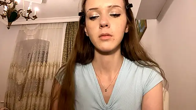 ElouiseBenhaim online show from June 2026 05:44:01 PM