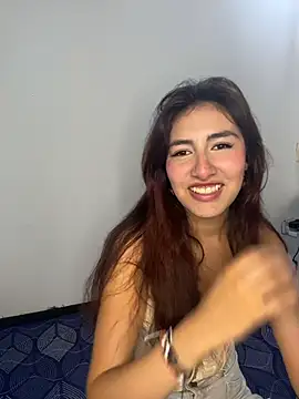 Snapshot of velariasoft_ chatting on May 2026 09:00:01 PM velariasoft online show from May 2026 09:00:01 PM