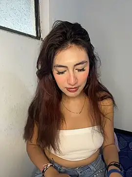 Snapshot of velariasoft_ chatting on May 2026 04:15:01 PM velariasoft online show from May 2026 04:15:01 PM