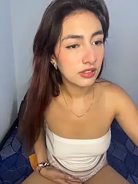 Snapshot of velariasoft_ chatting on June 2026 04:42:02 PM velariasoft online show from June 2026 04:42:02 PM