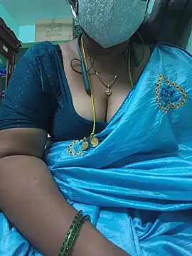 Snapshot of Tamil-kaviya98 chatting on June 2026 09:57:02 PM Tamil-kaviya98 online show from June 2026 09:57:02 PM