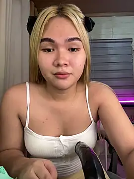 sundayrose online show from June 2026 02:08:01 PM