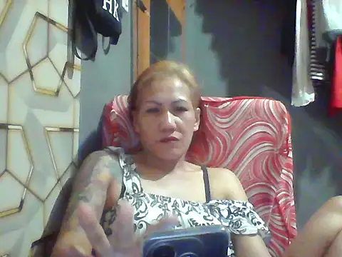 Snapshot of pinayheartaker chatting on June 2026 02:37:02 PM pinayheartaker online show from June 2026 02:37:02 PM