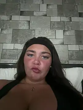 MaddisonWhitex online show from June 2026 07:37:02 PM