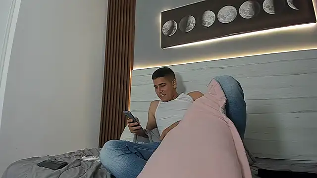 Snapshot of Mauro_boy chatting on June 2026 12:43:02 AM Mauro boy online show from June 2026 12:43:02 AM