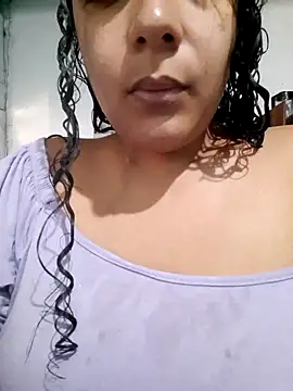 bruninhasurfi online show from June 2026 02:49:02 PM