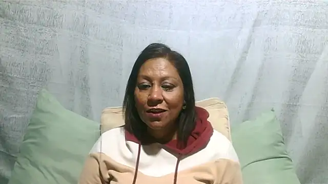 Snapshot of IndianSexyMilf69 chatting on July 2026 05:10:02 AM IndianSexyMilf69 online show from July 2026 05:10:02 AM