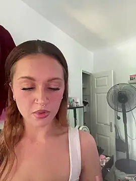 Snapshot of PoisonIvy_x chatting on July 2026 03:51:02 PM PoisonIvy x online show from July 2026 03:51:02 PM