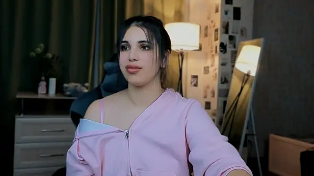 Snapshot of lipsyjanee chatting on May 2026 06:53:01 PM lipsyjanee online show from May 2026 06:53:01 PM