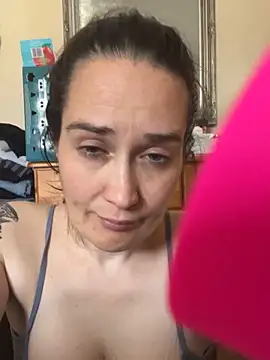 Rennie84 online show from May 2026 12:57:01 PM