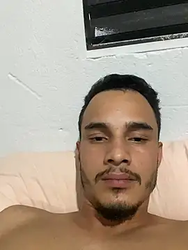 Kleitinho62 online show from July 2026 04:57:01 PM