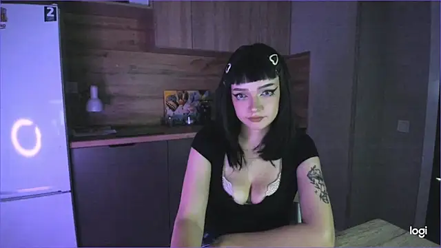 Snapshot of kiki_dreamie chatting on May 2026 06:09:01 PM kiki dreamie online show from May 2026 06:09:01 PM
