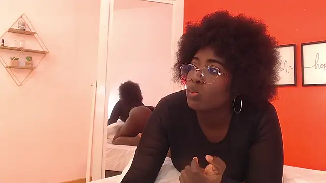 Snapshot of sheila_cooper chatting on June 2026 08:51:01 PM sheila cooper online show from June 2026 08:51:01 PM