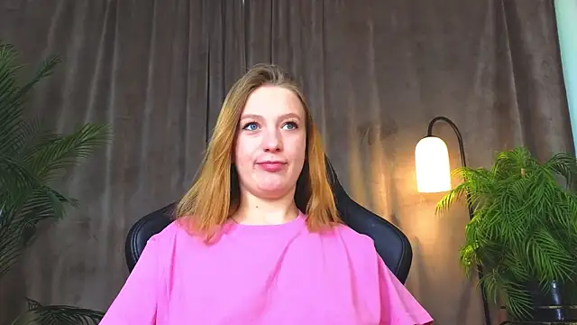 Snapshot of BeatriceLoven chatting on June 2026 10:15:01 AM BeatriceLoven online show from June 2026 10:15:01 AM
