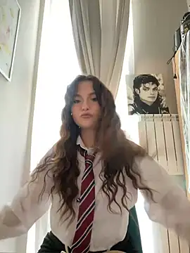 Reilbellll online show from June 2026 03:49:02 PM