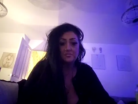 Snapshot of Angeldevlin81 chatting on June 2026 11:41:01 PM Angeldevlin81 online show from June 2026 11:41:01 PM